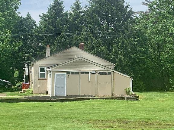 Building Photo - 2725 Woodland Ave