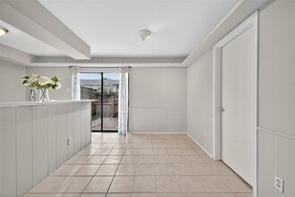 Building Photo - 1445 Bonanza Rd