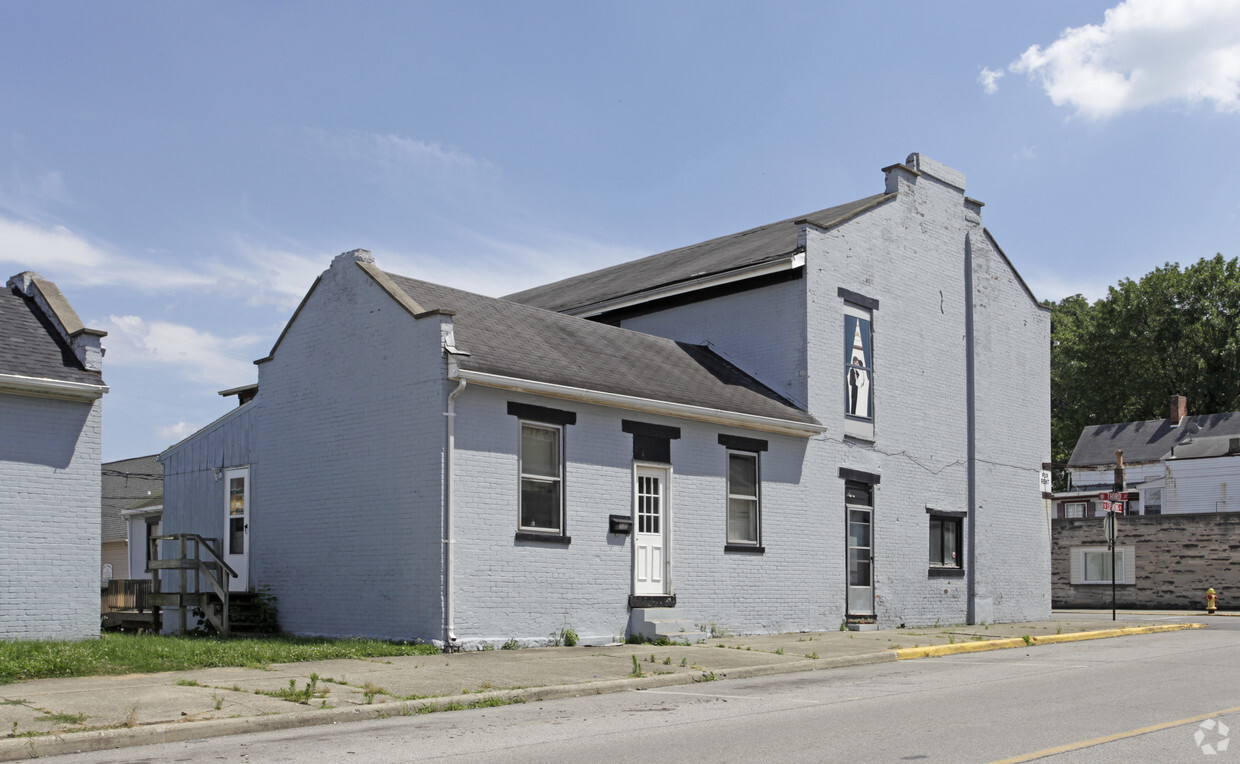 Building Photo - 520 3rd St