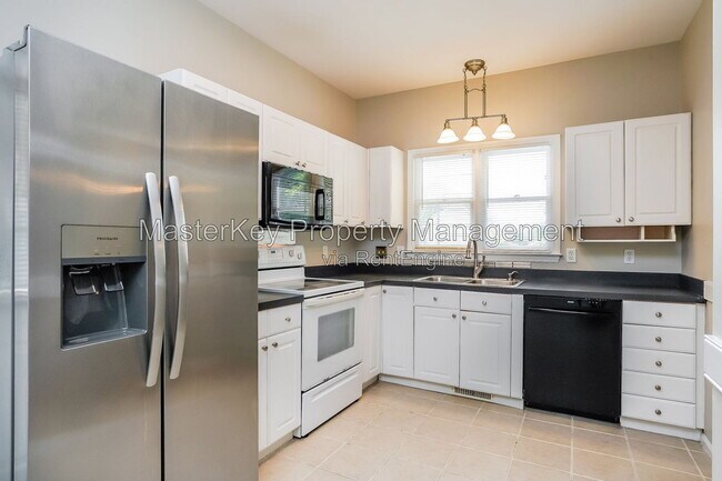 Foto del edificio - 1600 Nesfield Pl