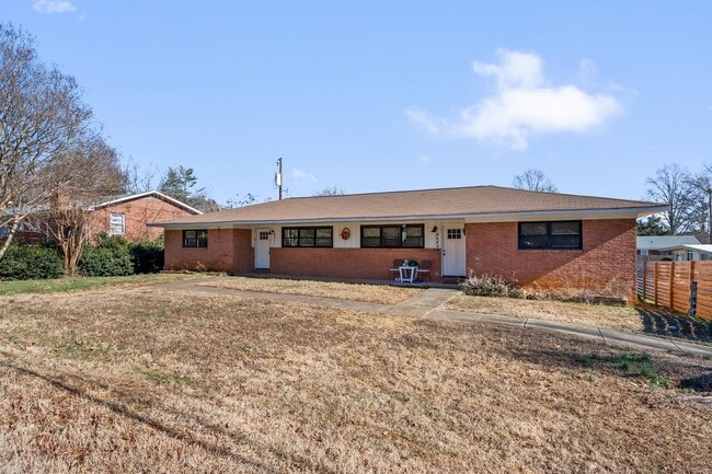 Building Photo - 3761 Avera Ave