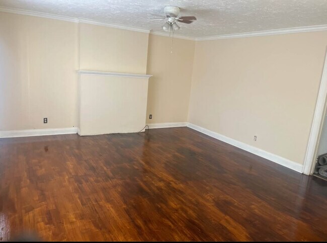 Foto del edificio - 5004 Kentucky St