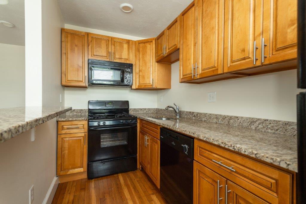 Foto principal - 140 Highland Ave