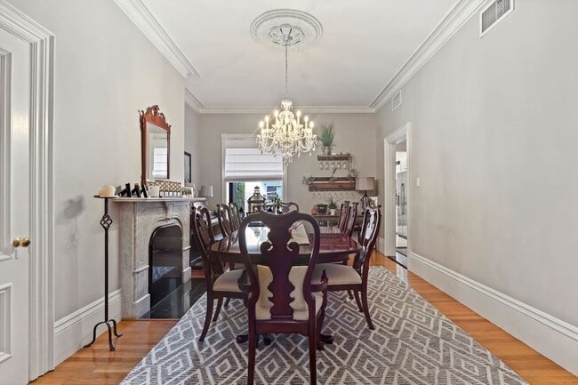 Building Photo - 12 Auburn St