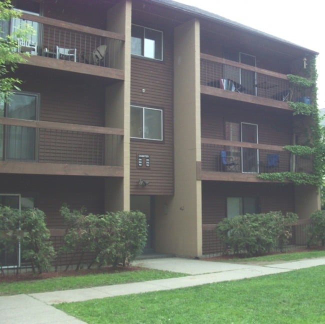 Building Photo - 349 Pearl St