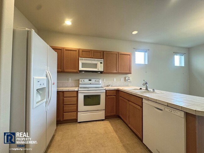 Foto del edificio - 3BR Silver Creek Home w/ Loft, Fireplace & 2-Car Garage!!