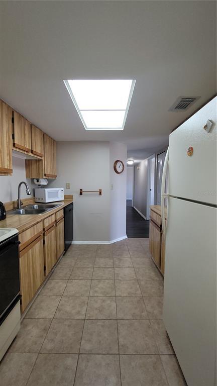 Building Photo - 22291 Westchester Blvd