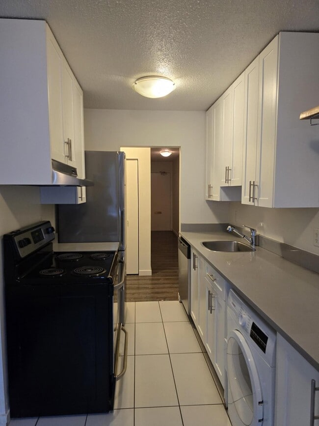 Building Photo - Alderwood Apartments