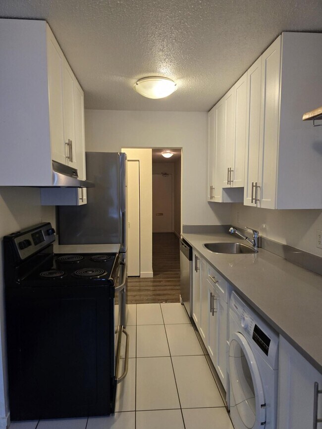 Photo du bâtiment - Alderwood Apartments