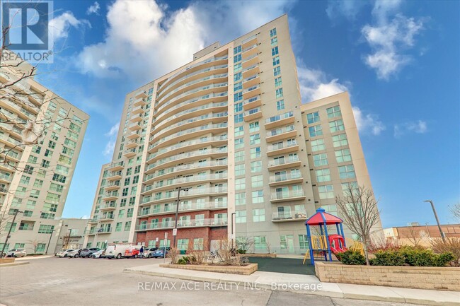 Building Photo - 2150-2150 Lawrence Ave E