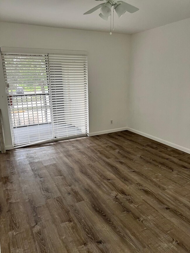 Foto del edificio - 6342 Chasewood Dr