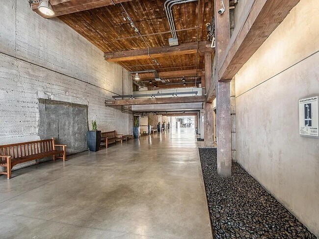 Foto del edificio - 510 S Hewitt St