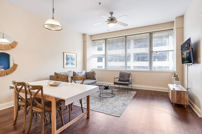 Foto del edificio - 925 Common St