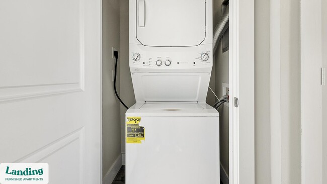 Foto del edificio - 1900 Airport Commerce Dr