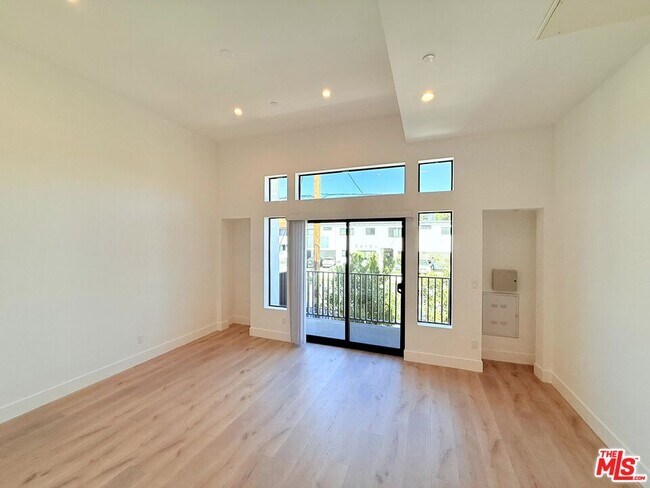 Foto del edificio - 3414 London St