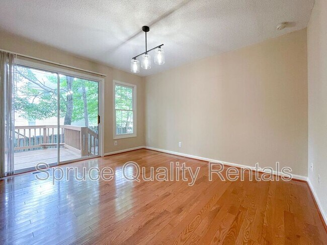 Building Photo - 300 Silk Hope Dr