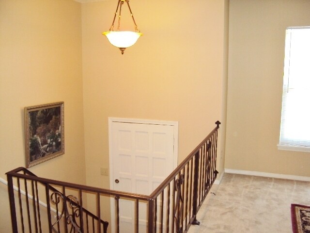 Building Photo - 5816 NW Walnut Ct