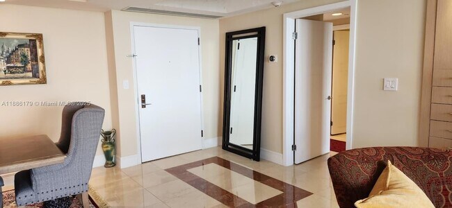 Photo - 2000 E Island Blvd Apartment