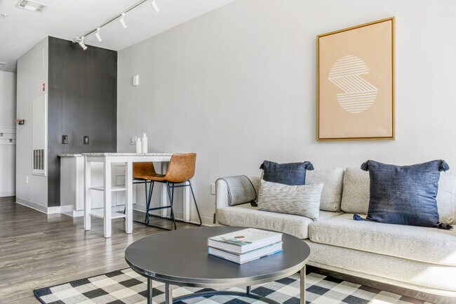 Building Photo - 5 Glassworks Ave