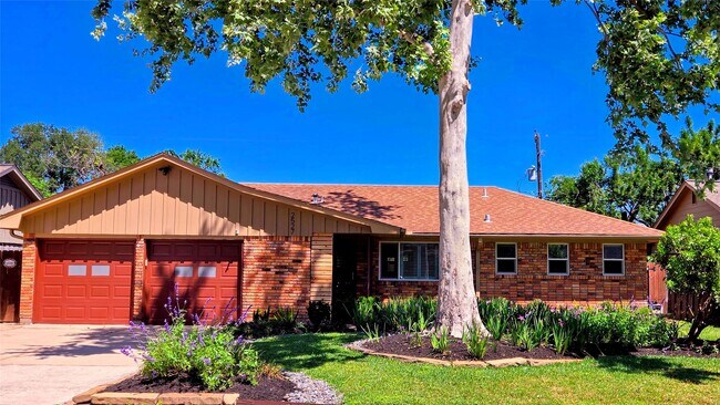 Foto del edificio - 2527 Willowby Dr