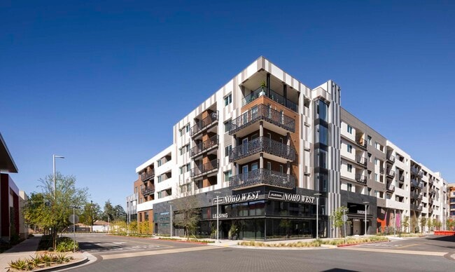 Building Photo - Alexan Noho West