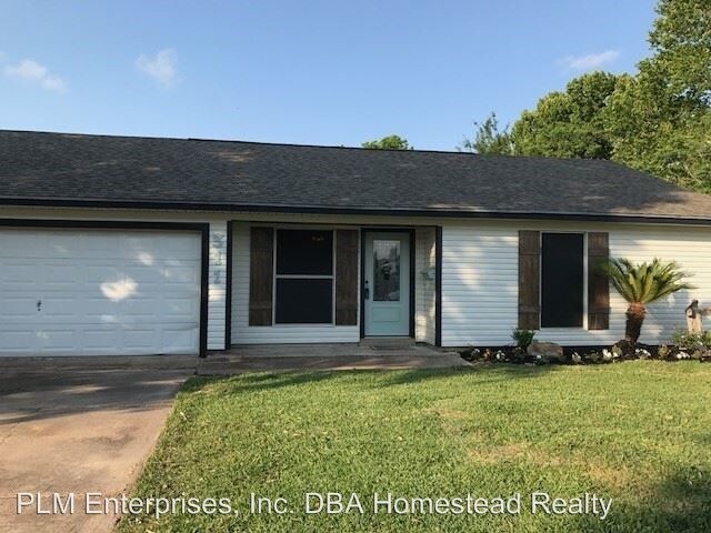 Primary Photo - 3 br, 2 bath House - 311 South 1st 1/2 Street
