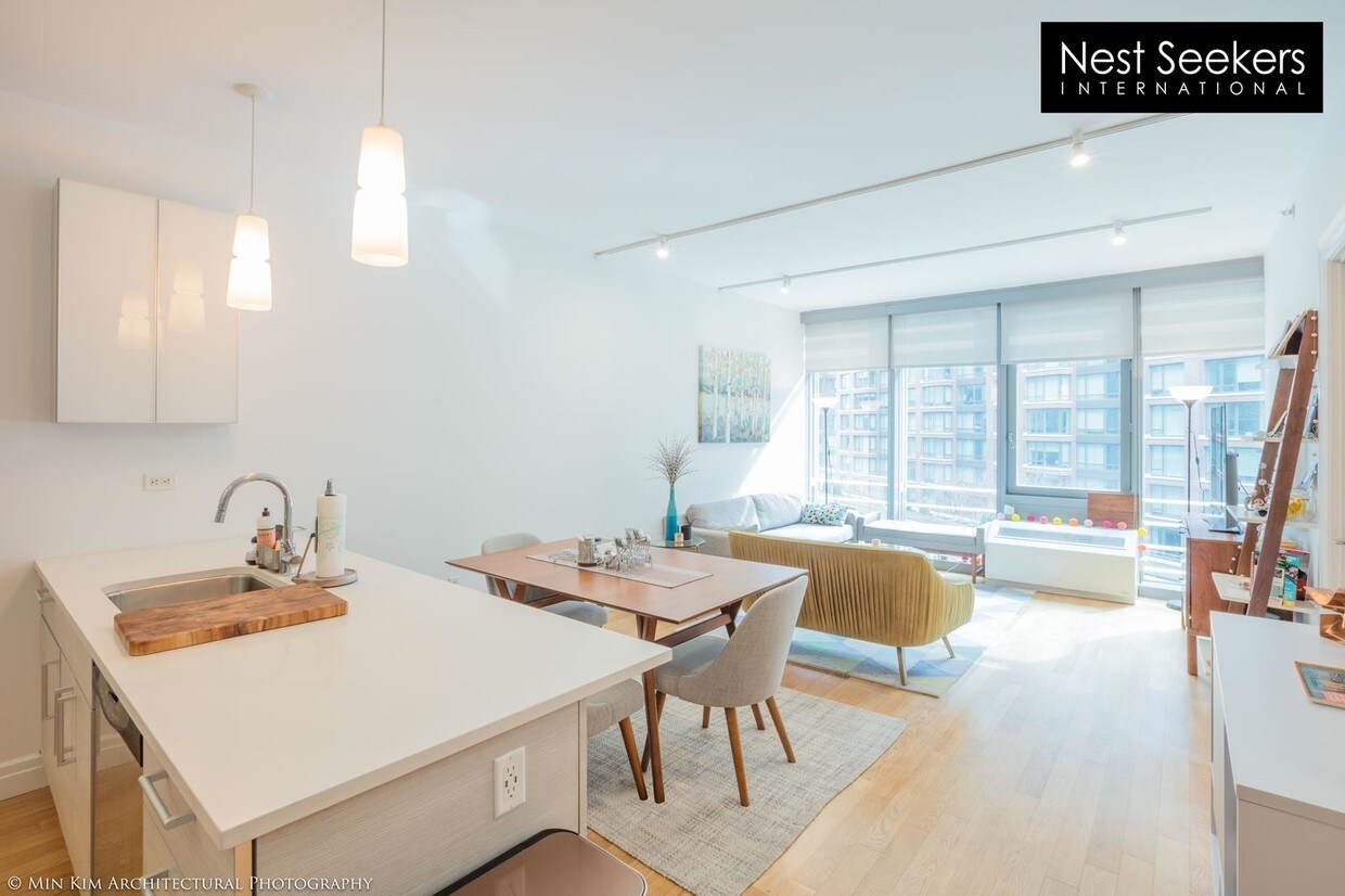 Foto principal - 555 West 53rd Street