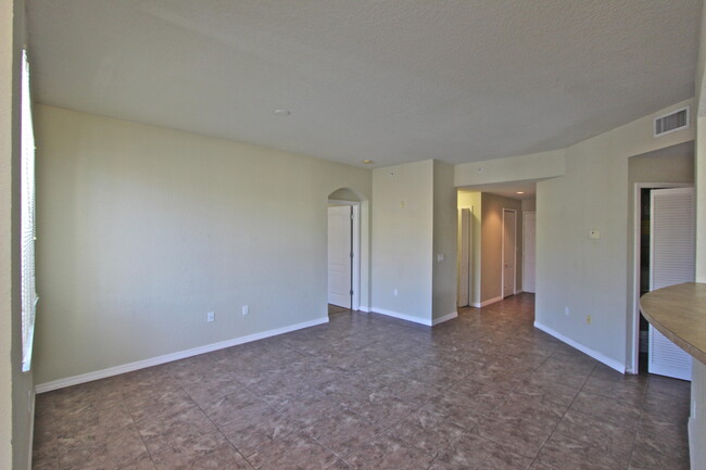 Building Photo - 11017 Legacy Ln