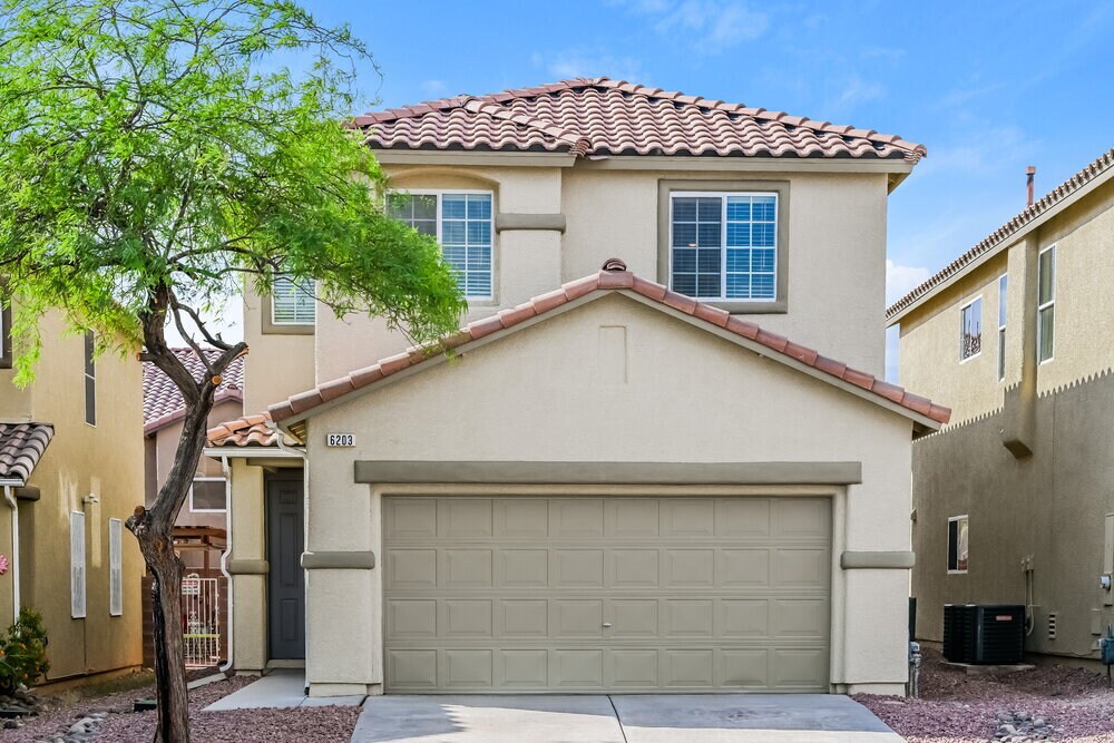 Foto principal - 6203 Alpine Tree Ave
