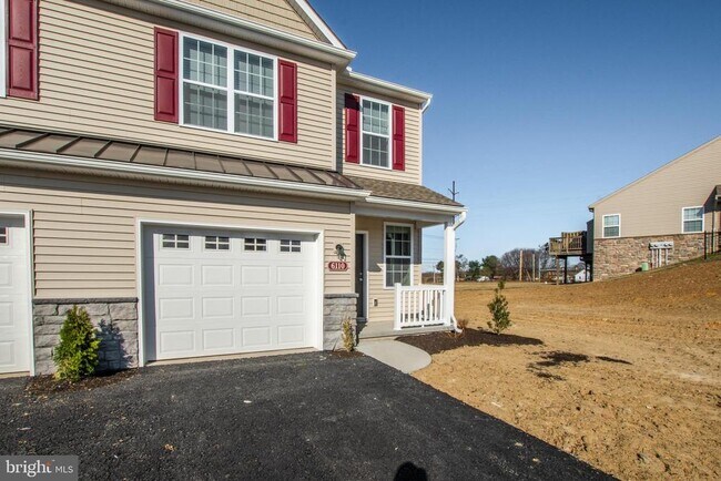 Foto del edificio - 6110 Sawgrass Ct
