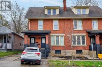 Building Photo - 77 Cartwright St