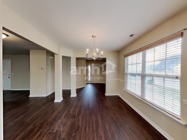 Building Photo - 318 Timber Meadow Lake Dr