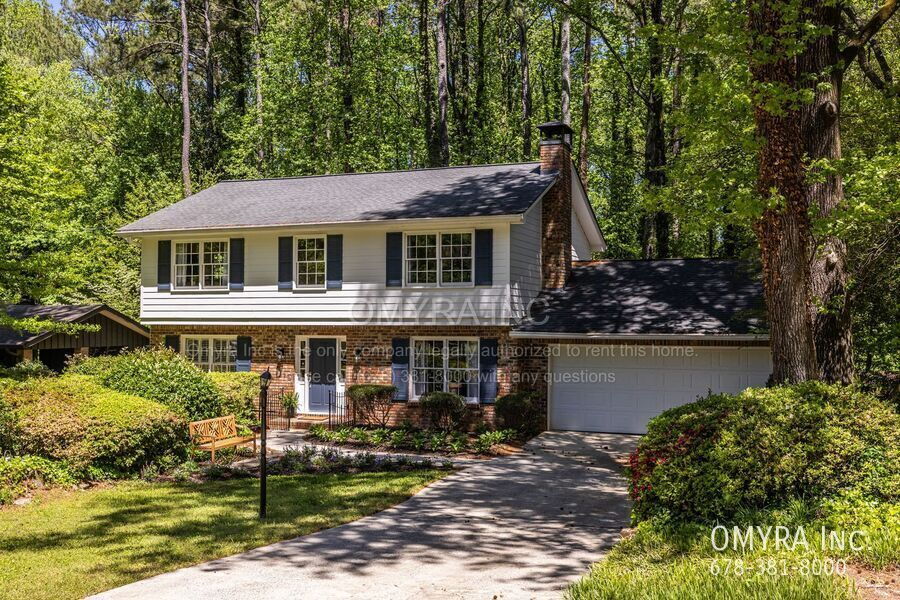 Foto principal - Beautiful 4 Bedroom House in Doraville!