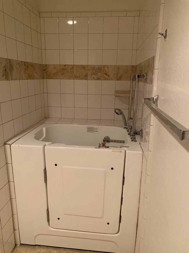 Foto del edificio - 255-257 Evergreen Ave