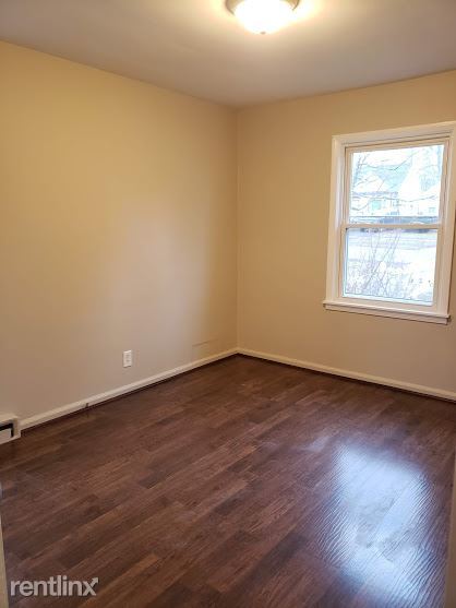 Building Photo - 3 br, 1 bath House - 2063 McKinley Ave