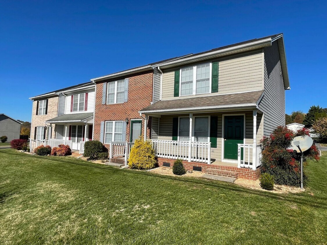 Foto principal - Fresh Two Bedroom Townhouse