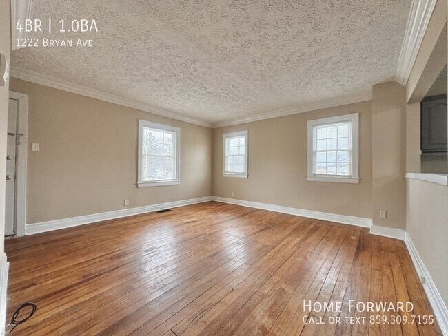 Foto del edificio - 1222 Bryan Ave