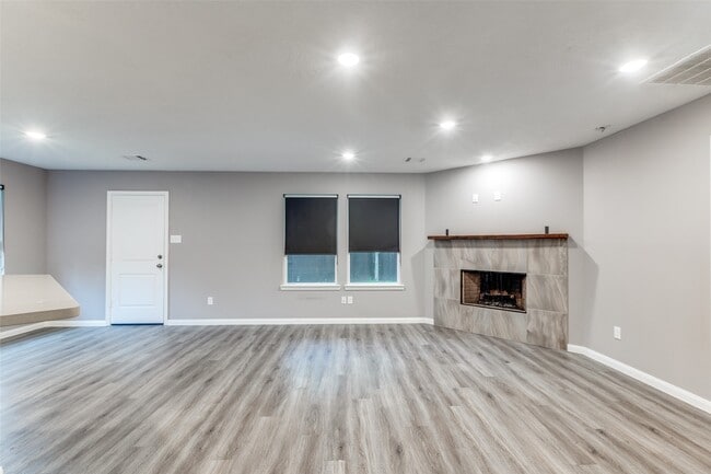 Building Photo - 4015 Sam Houston Rd