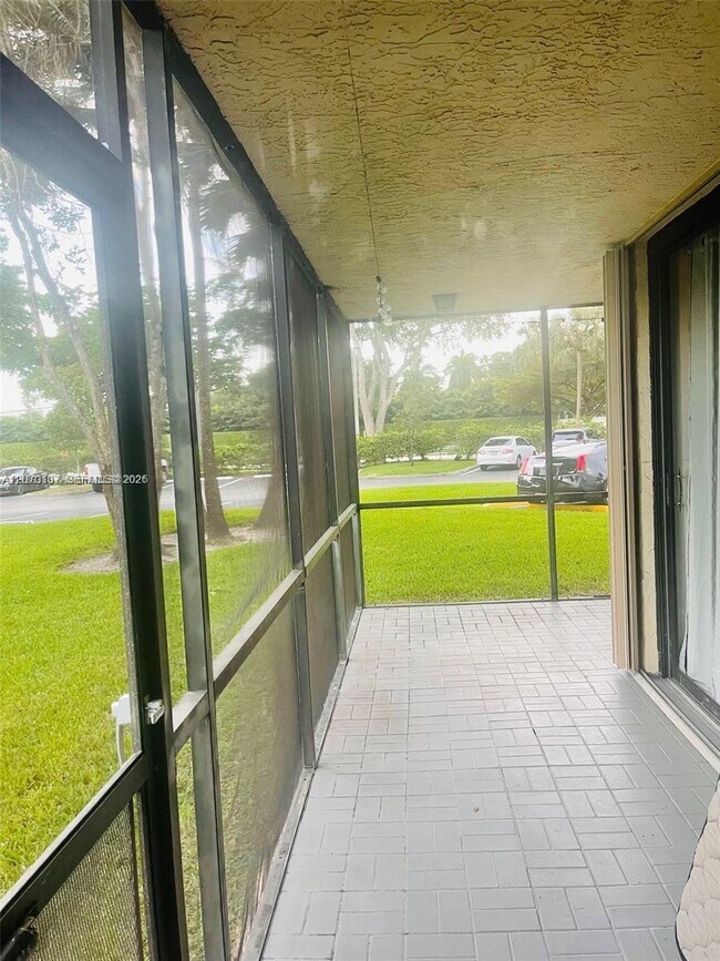 Building Photo - 10551 W Broward Blvd