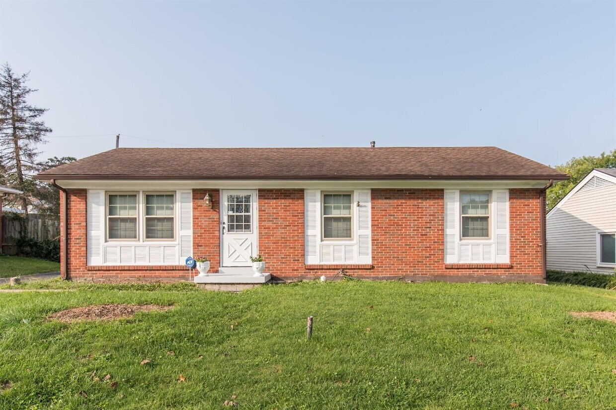 Primary Photo - 1724 Gleneagles Dr