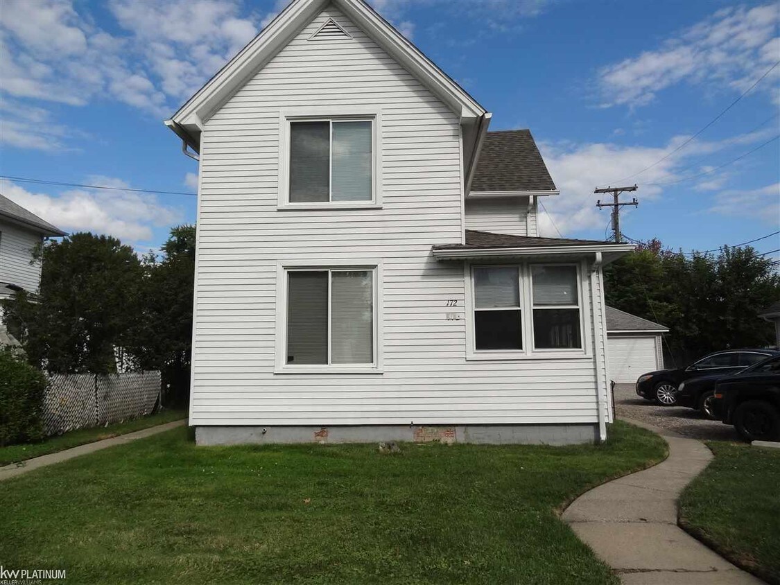 172 North Ave, Mount Clemens, MI 48043 House Rental in Mount Clemens