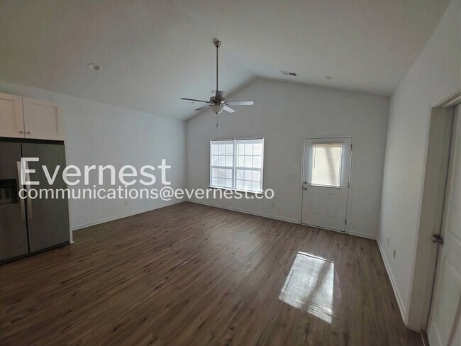 Foto del edificio - 225 Tanner St