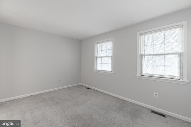 Building Photo - 1204 N Wayne St