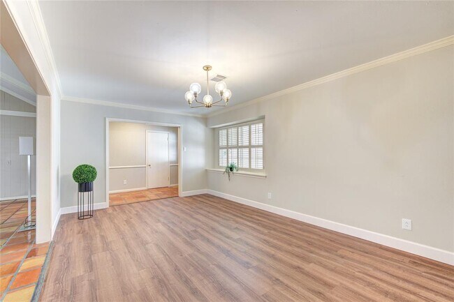 Building Photo - 12514 Woodthorpe Ln