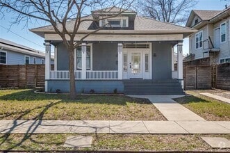 Building Photo - 832 Melba St