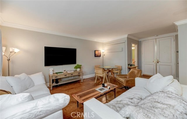 Foto del edificio - 1131 Alta Loma Rd