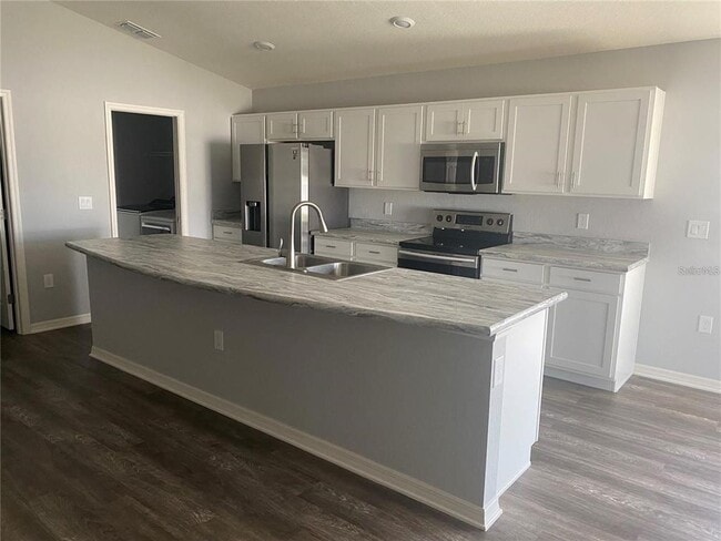 Foto del edificio - 6320 Gardner Dr