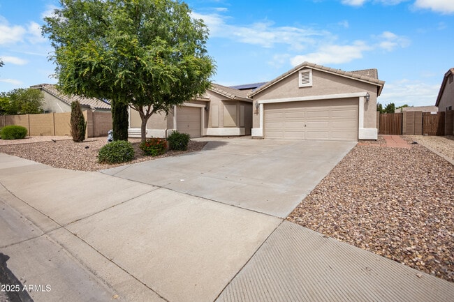 Foto del edificio - 15651 N 164th Ln