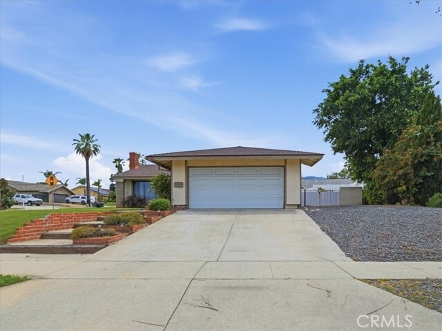 Building Photo - 900 Cortez Dr