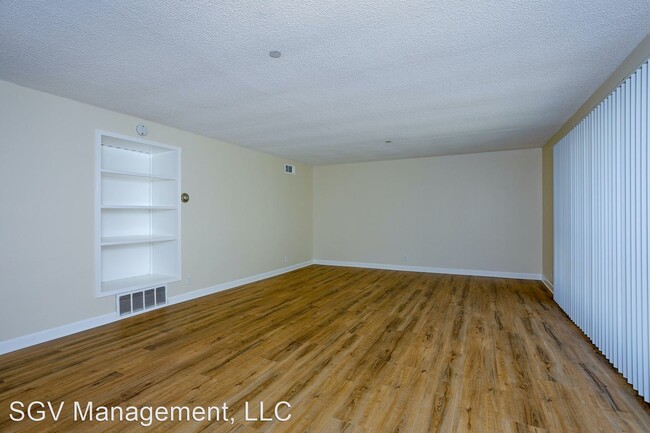 Building Photo - 142 S El Molino Ave